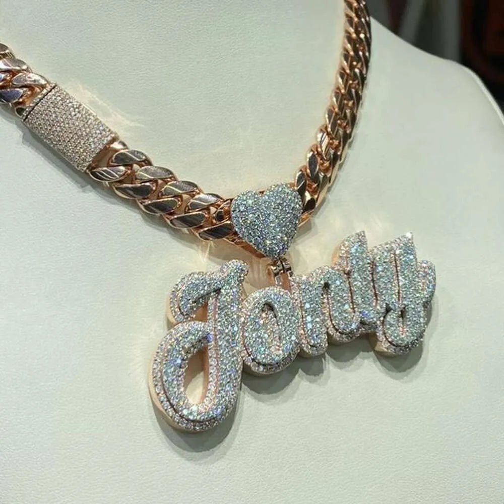 Iced Out Pedant VVS Moissanite