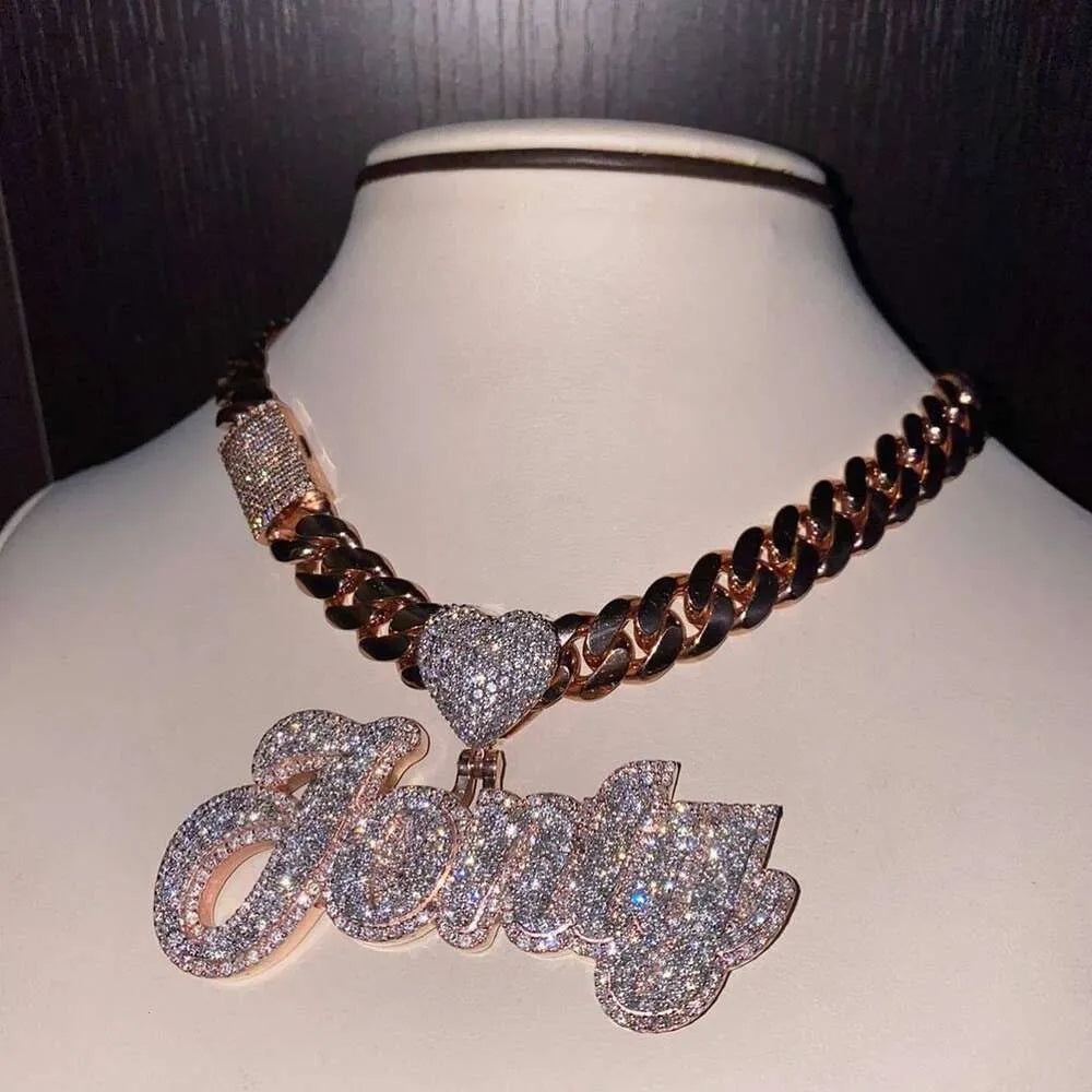 Iced Out Pedant VVS Moissanite