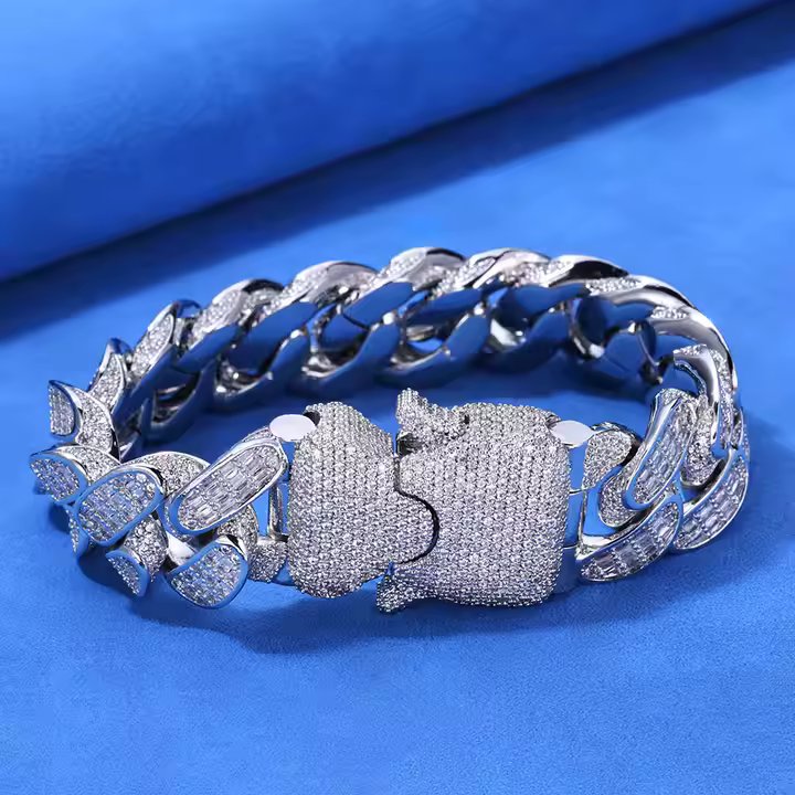 9" Bracelet 925 Sterling Silver Gold Plated 18mm VVS Moissanite LINK