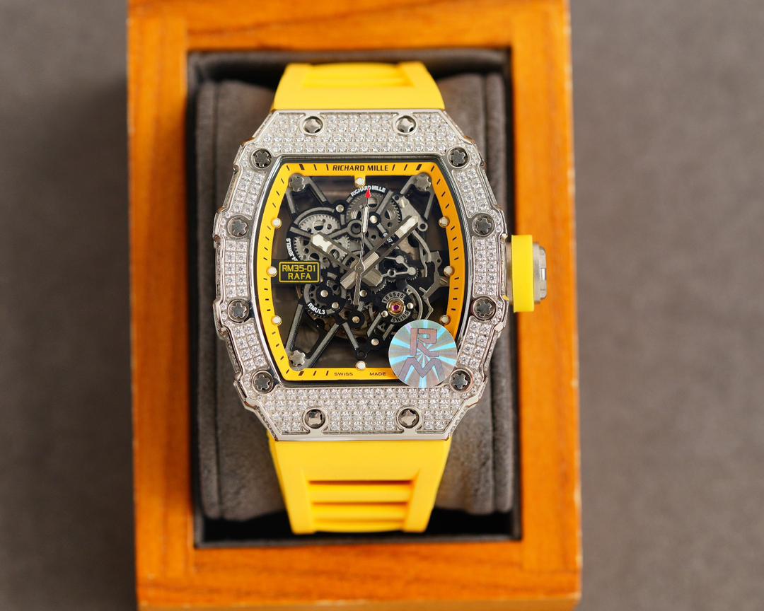 RICHARD MILLE RM11-FM VVS Diamonds Watch