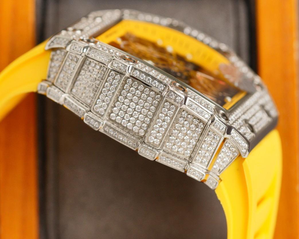 RICHARD MILLE RM11-FM VVS Diamonds Watch