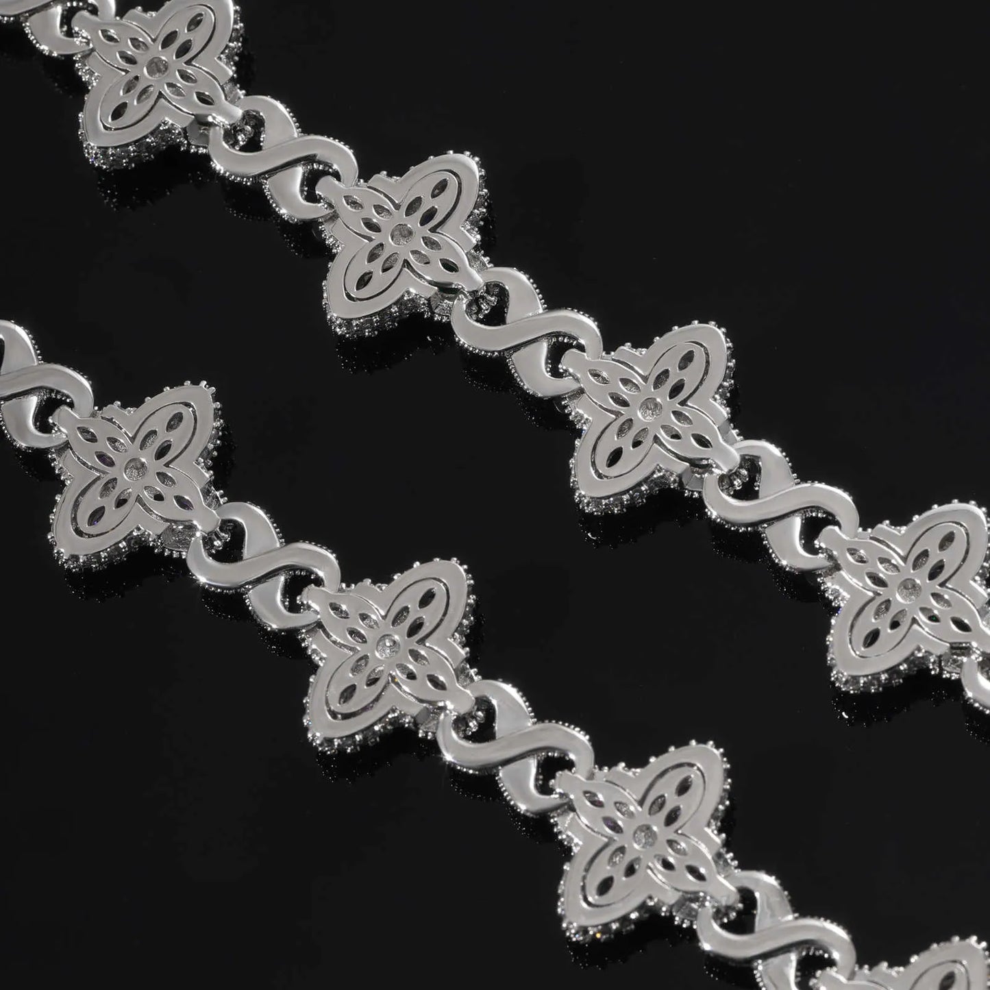 18" Flower Necklace VVS Moissanite Iced Out Cuban Link Chain