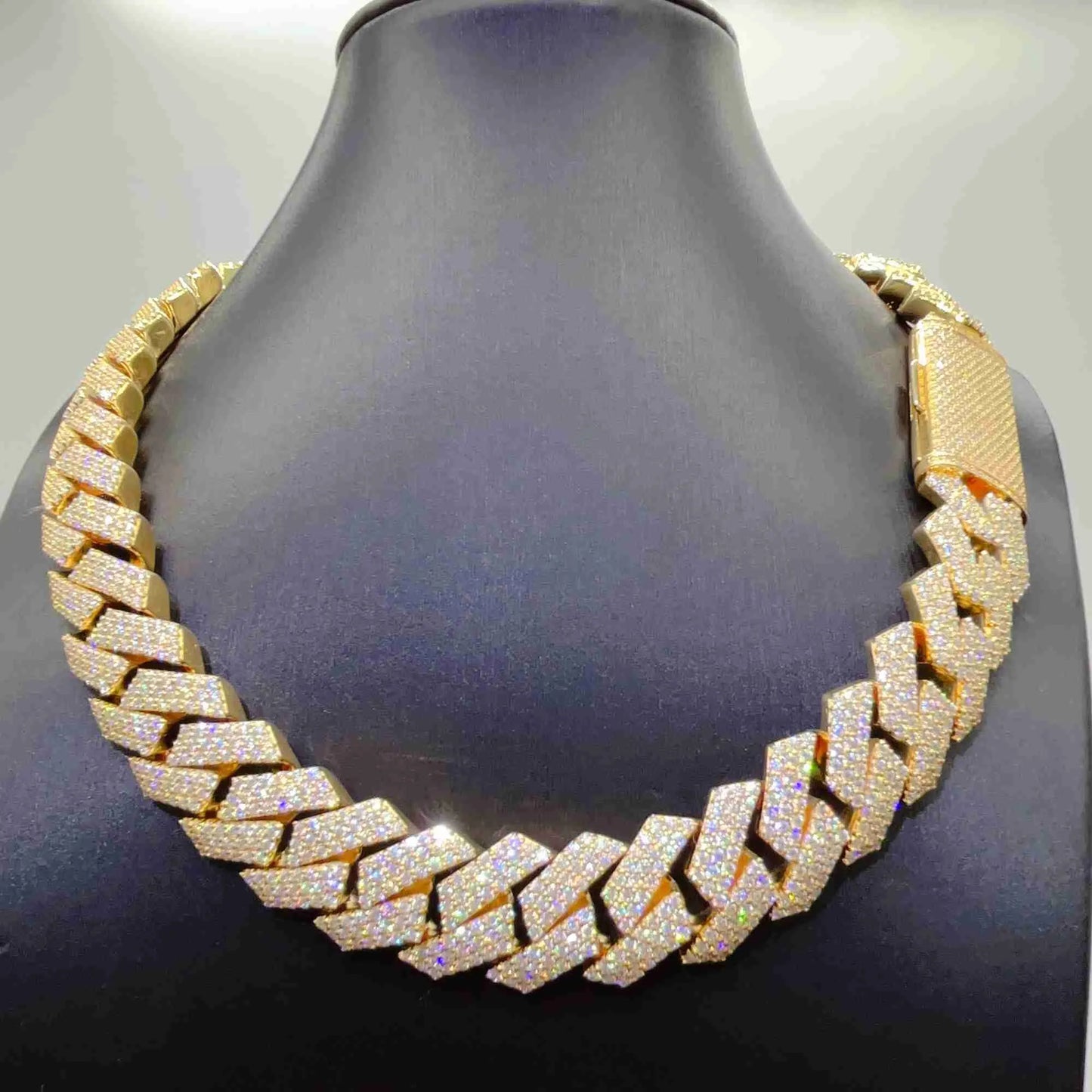 18" Necklace Moissanite Chain Cuban Link Iced Out