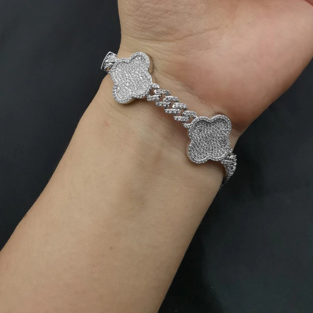6.6" VVS Diamonds Iced Out Moissanite Clover Cuban Bracelet - 925 Silver