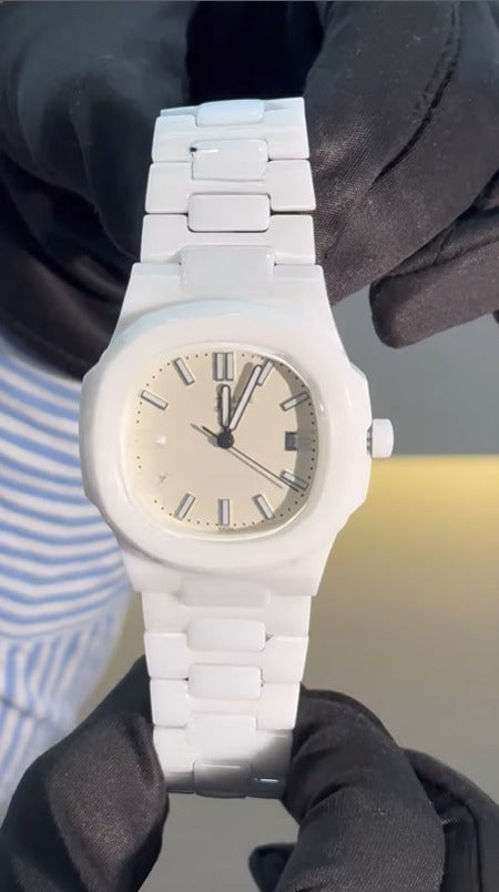 Nautilus 5711/1A-018 Patek Philippe 40 mm, Rubber Strap Pink Dial