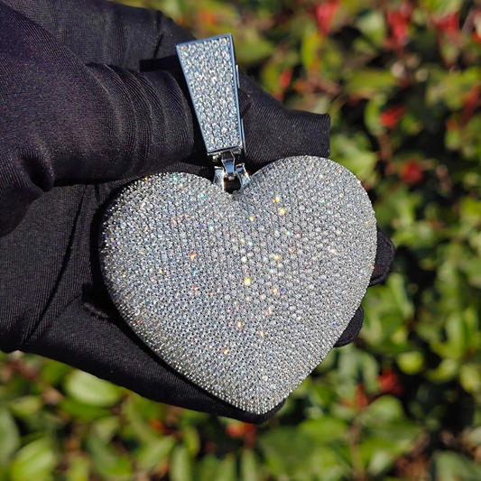 Heart Iced Out Pedant VVS Moissanite